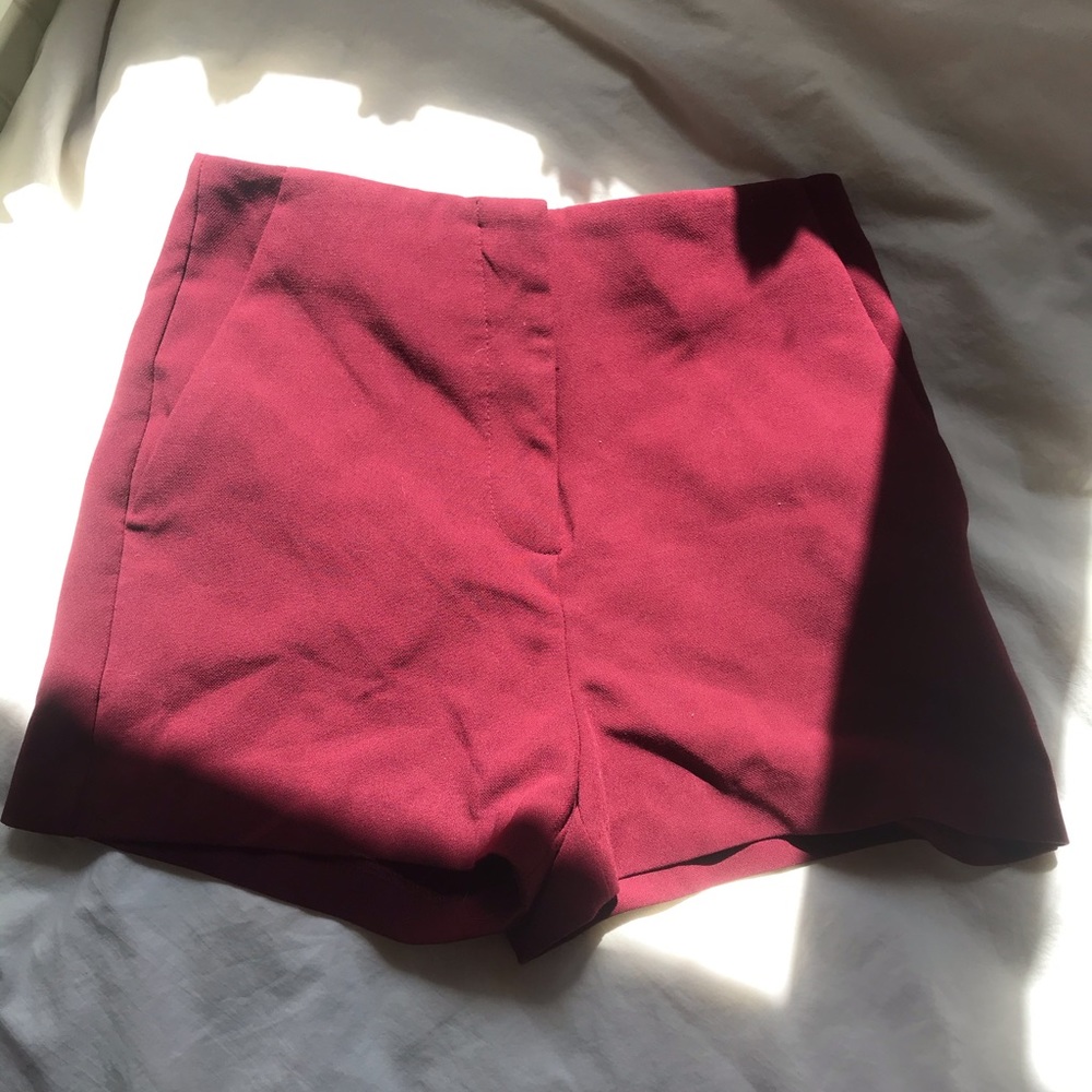 Chic red shorts